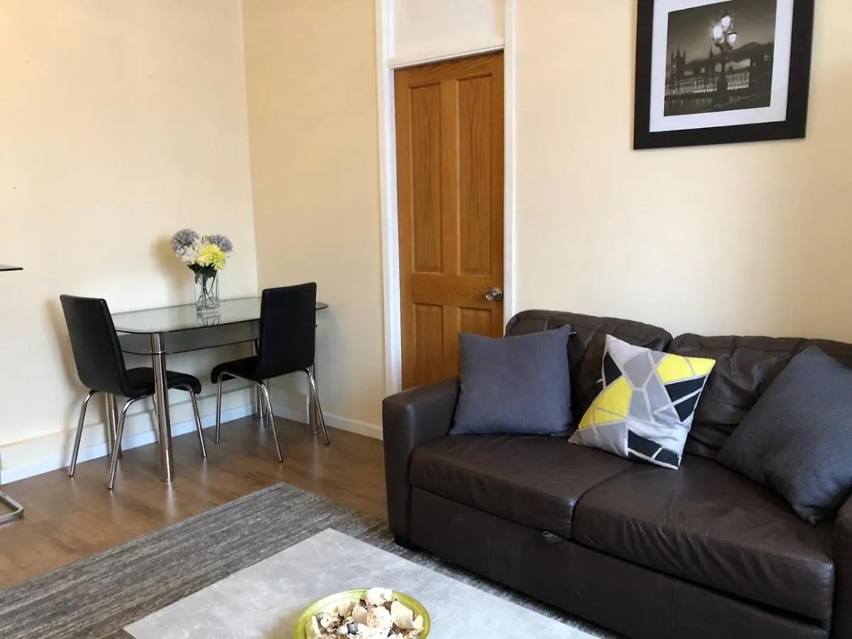 Apartman Entire Flat Very Comfortable 1 Bedroom London